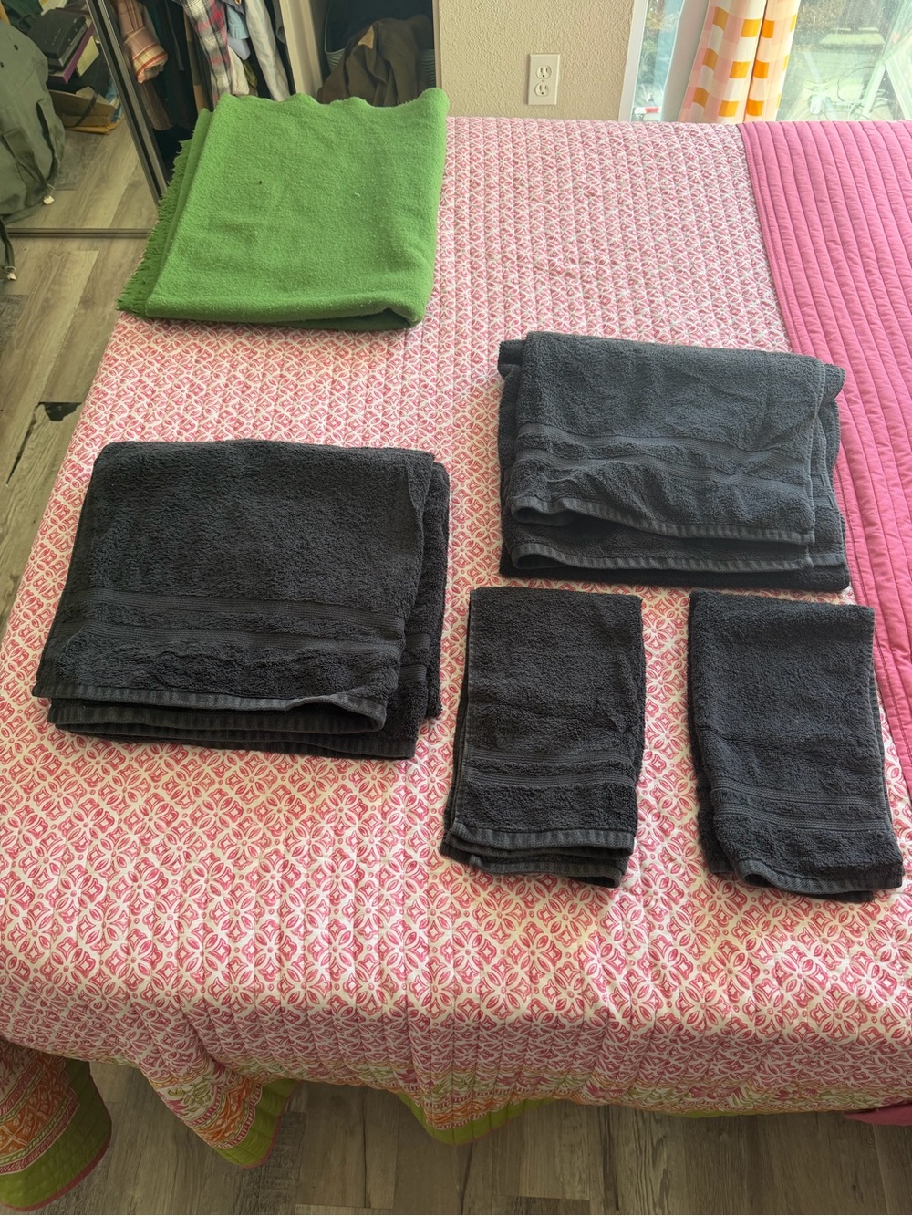 Black Towel Set Two Hand Towels Two Bath Sheets